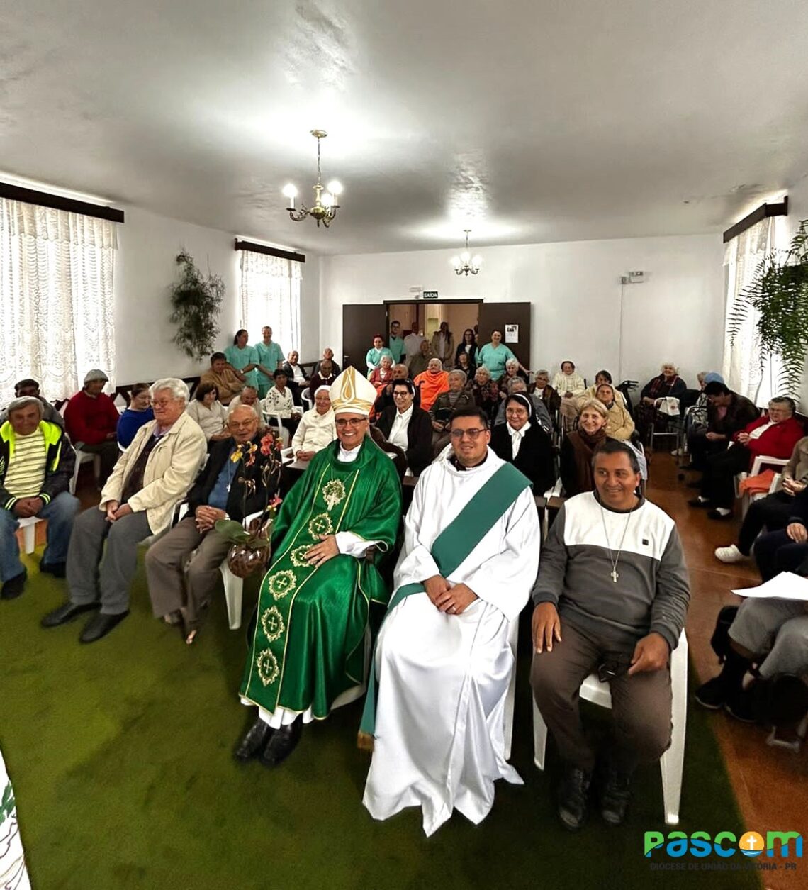 Dom Walter Jorge realiza Visita Pastoral na Paróquia São Cristóvão e Nossa Senhora da Salette