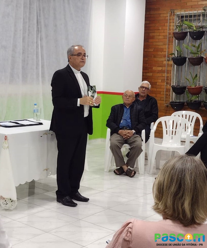 Dom Walter Jorge realiza Visita Pastoral na Paróquia São Cristóvão e Nossa Senhora da Salette