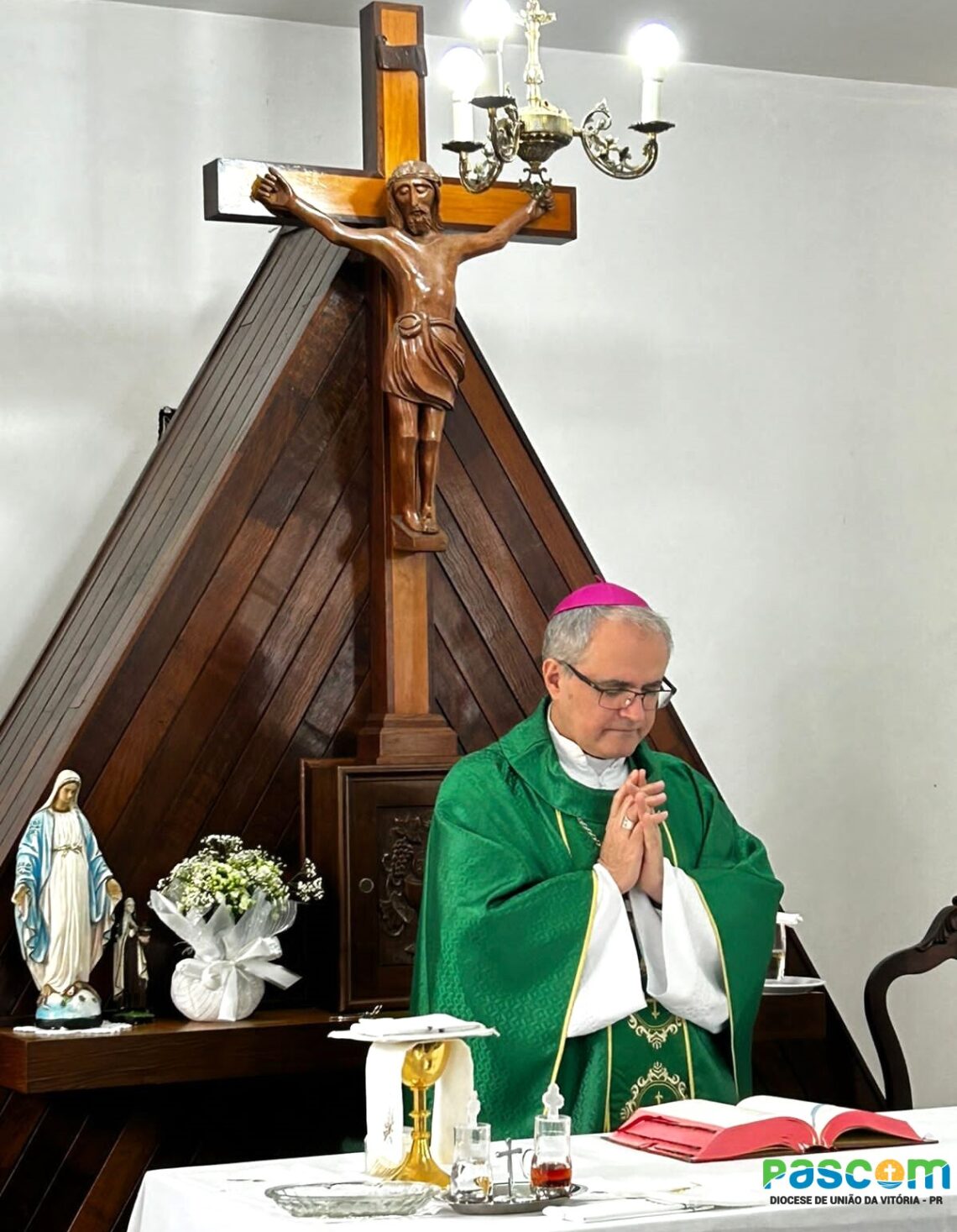 Dom Walter Jorge realiza Visita Pastoral na Paróquia São Cristóvão e Nossa Senhora da Salette
