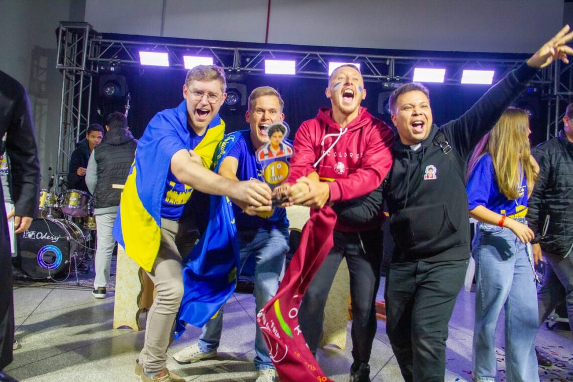 Mais de mil jovens participam do Vibração Jovem 2024