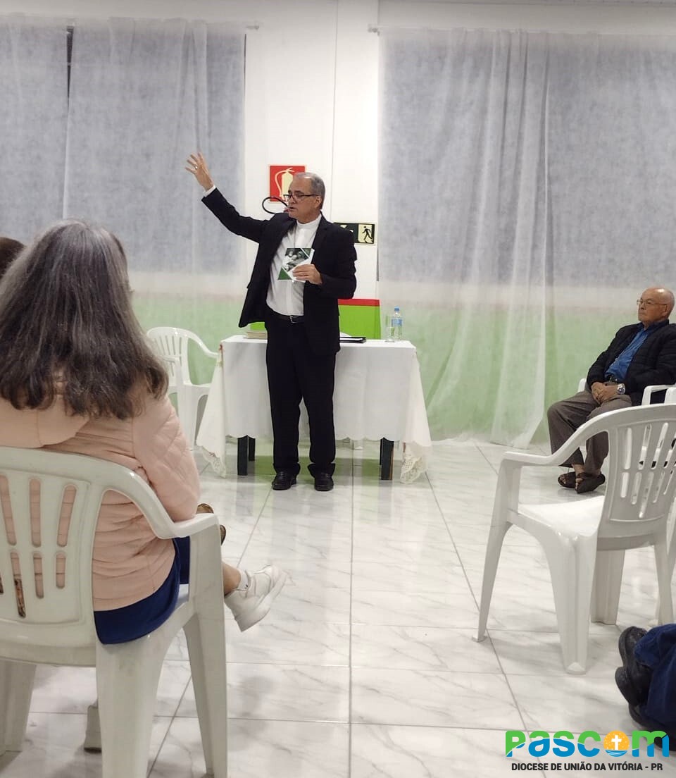 Dom Walter Jorge realiza Visita Pastoral na Paróquia São Cristóvão e Nossa Senhora da Salette