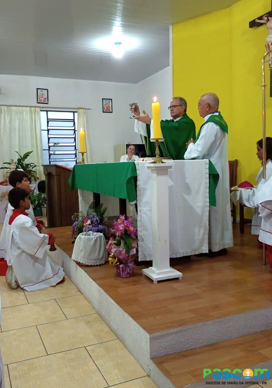 Dom Walter Jorge realiza Visita Pastoral na Paróquia São Cristóvão e Nossa Senhora da Salette