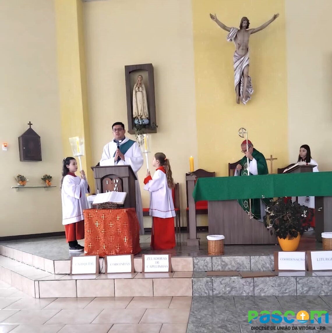 Dom Walter Jorge realiza Visita Pastoral na Paróquia São Cristóvão e Nossa Senhora da Salette