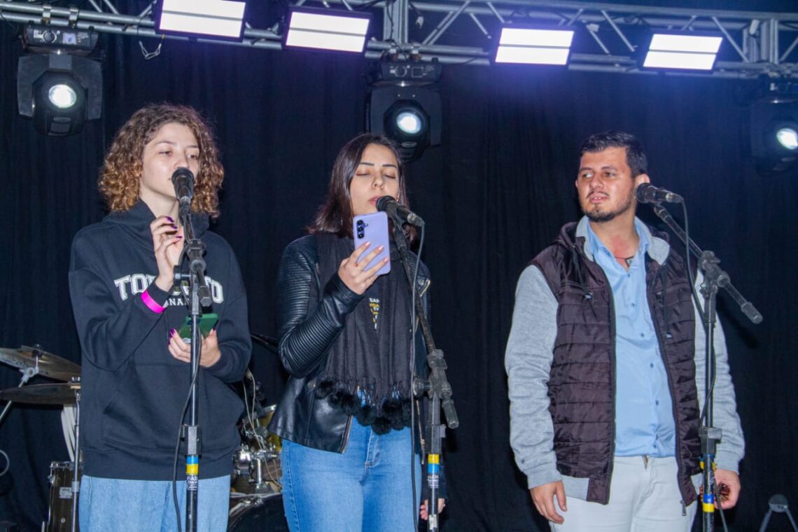 Mais de mil jovens participam do Vibração Jovem 2024