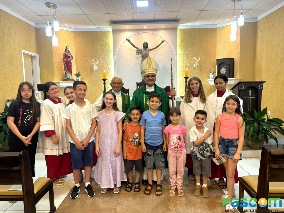 Dom Walter Jorge realiza Visita Pastoral na Paróquia São Cristóvão e Nossa Senhora da Salette