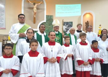 Dom Walter Jorge realiza Visita Pastoral na Paróquia São Cristóvão e Nossa Senhora da Salette