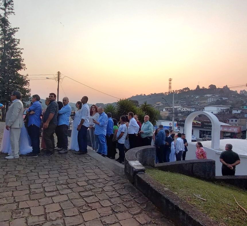 Paróquia de General Carneiro realiza Casamento Comunitário