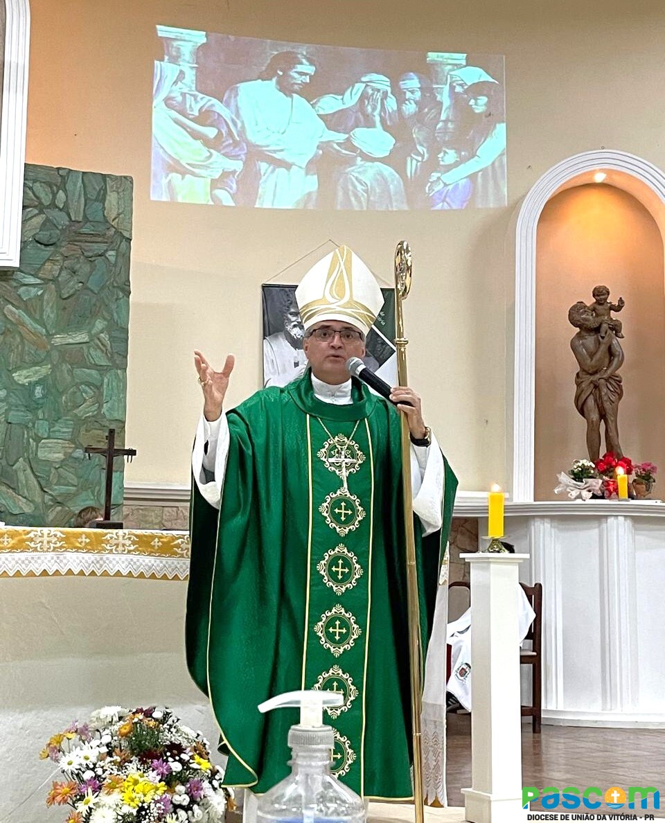 Dom Walter Jorge realiza Visita Pastoral na Paróquia São Cristóvão e Nossa Senhora da Salette