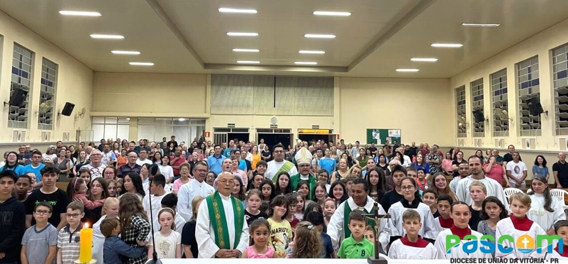 Dom Walter Jorge realiza Visita Pastoral na Paróquia São Cristóvão e Nossa Senhora da Salette