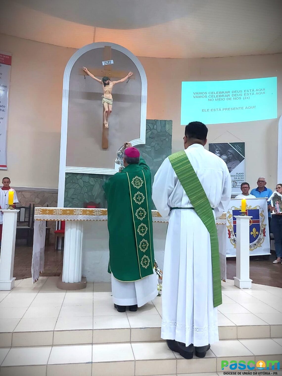 Dom Walter Jorge realiza Visita Pastoral na Paróquia São Cristóvão e Nossa Senhora da Salette