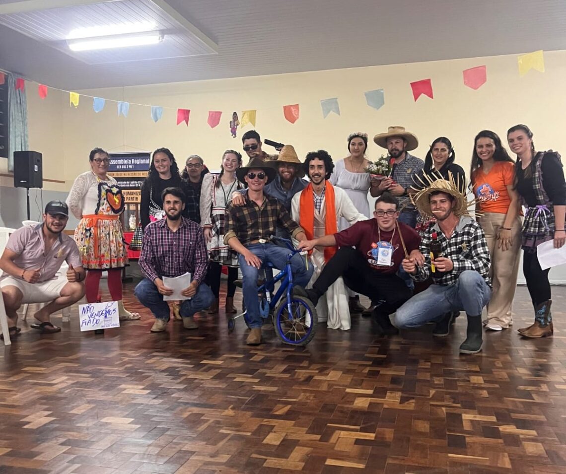 Jovens Cursilhistas participam de 4º EDJC