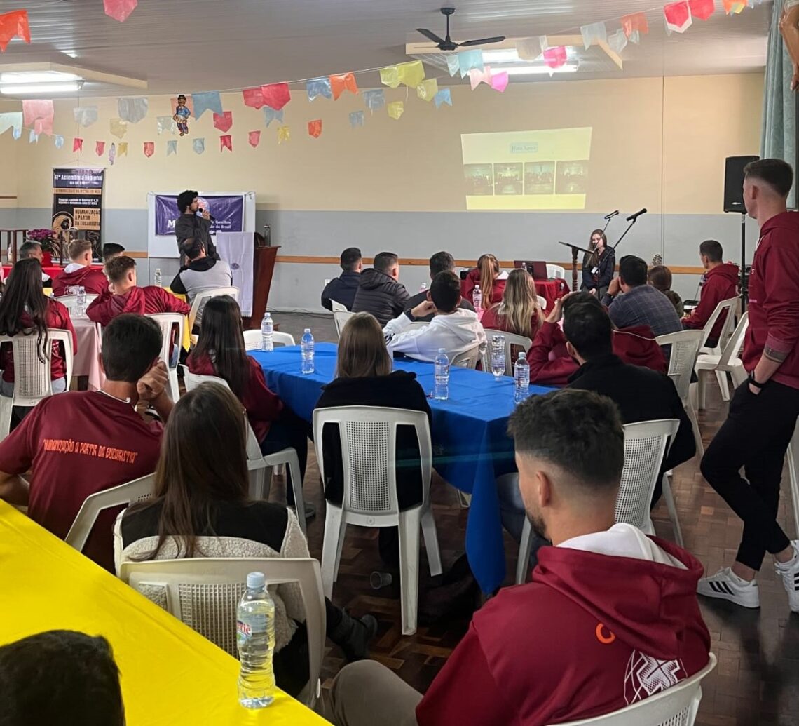 Jovens Cursilhistas participam de 4º EDJC