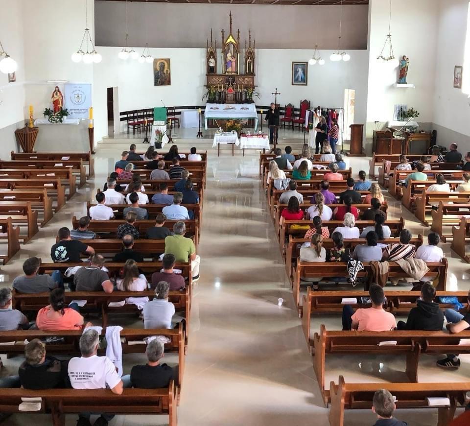 Paróquia Sant’Ana de Cruz Machado realiza Encontro Paroquial de Mece’s