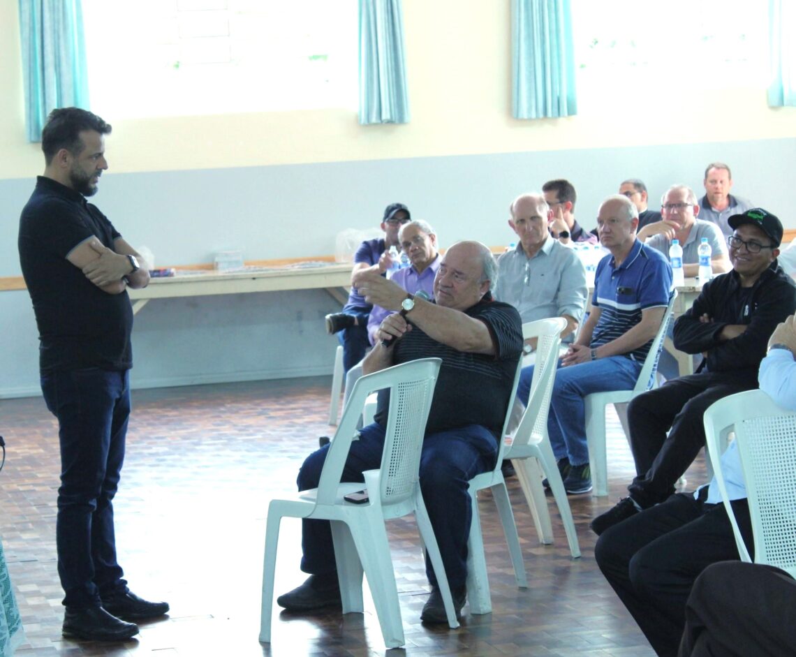 Padres e estudantes de Teologia participam de Semana Teológica