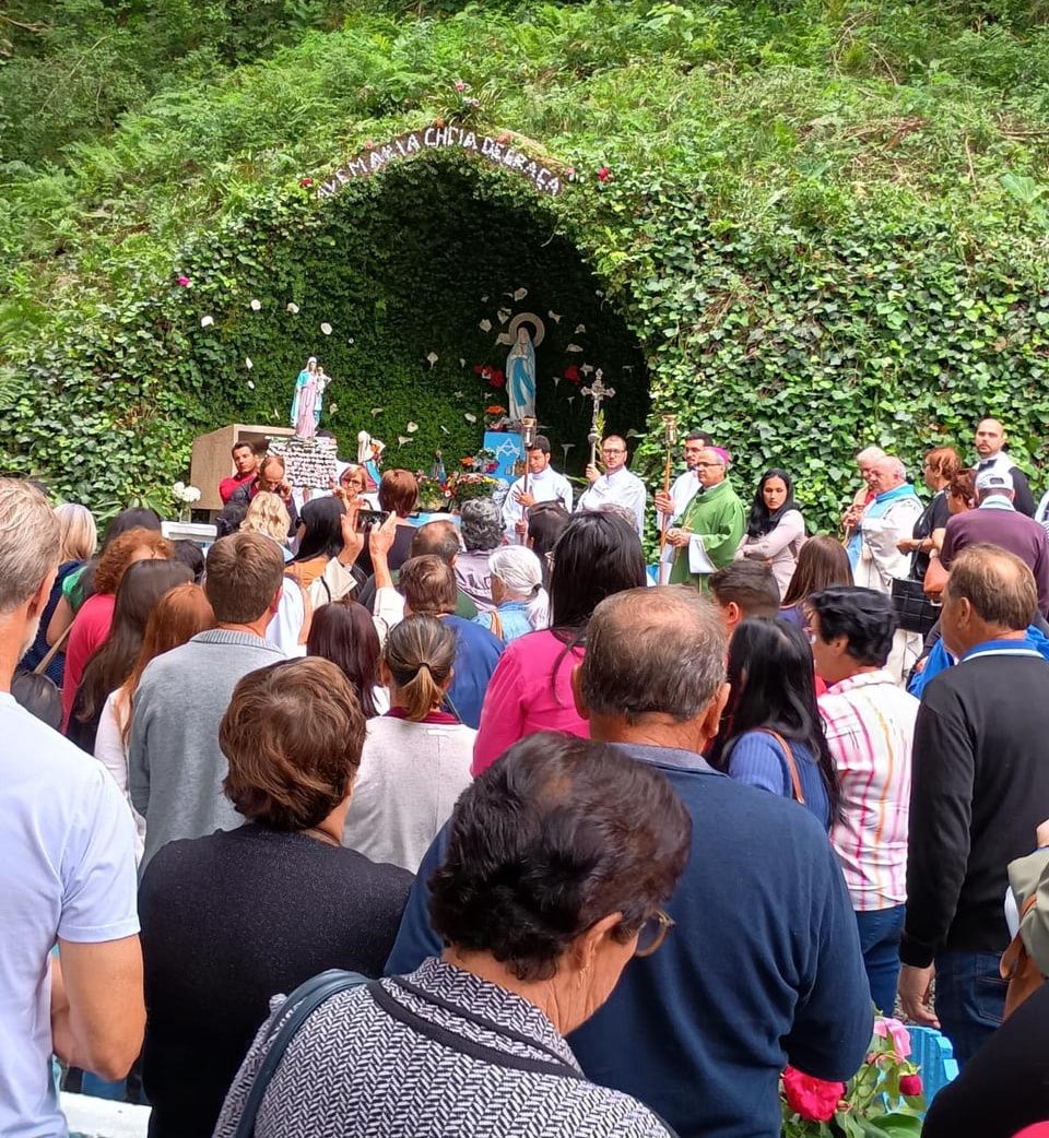 Fiéis Romeiros participam de Romaria Diocesana em Rio Claro do Sul