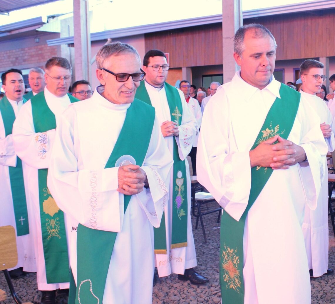 Fiéis Romeiros participam de Romaria Diocesana em Rio Claro do Sul