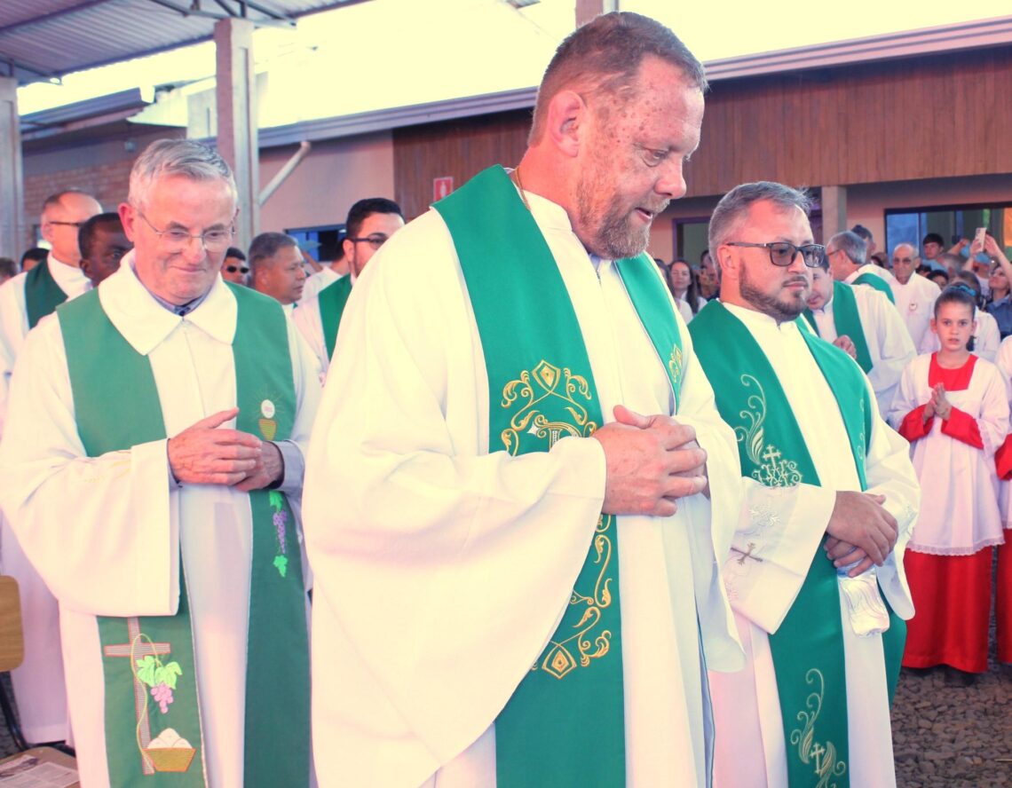 Fiéis Romeiros participam de Romaria Diocesana em Rio Claro do Sul