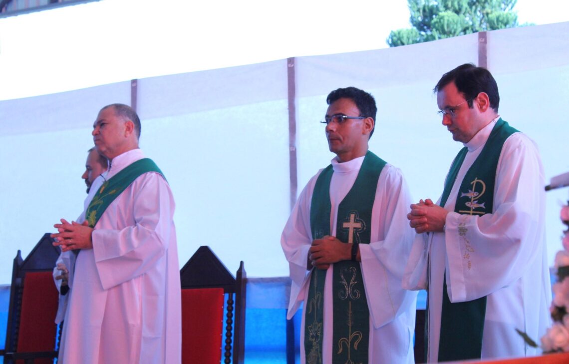 Fiéis Romeiros participam de Romaria Diocesana em Rio Claro do Sul