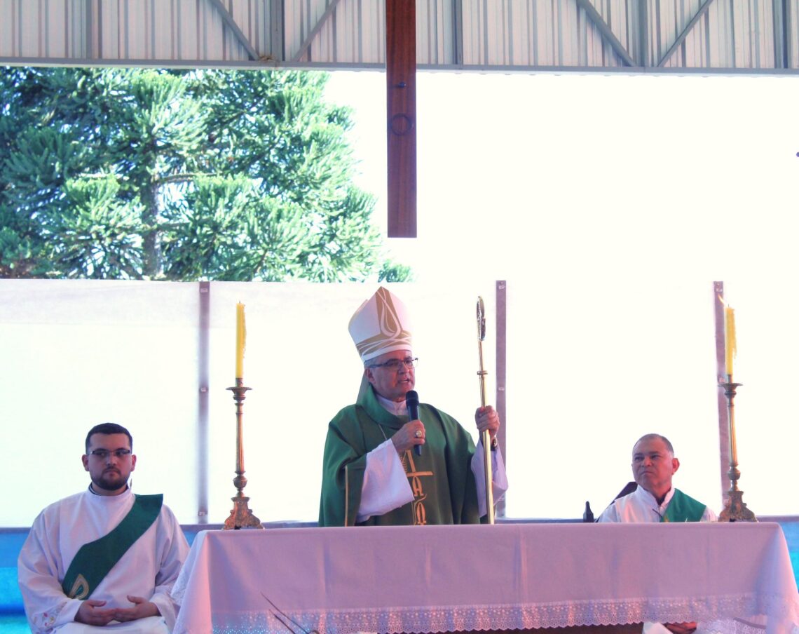 Fiéis Romeiros participam de Romaria Diocesana em Rio Claro do Sul