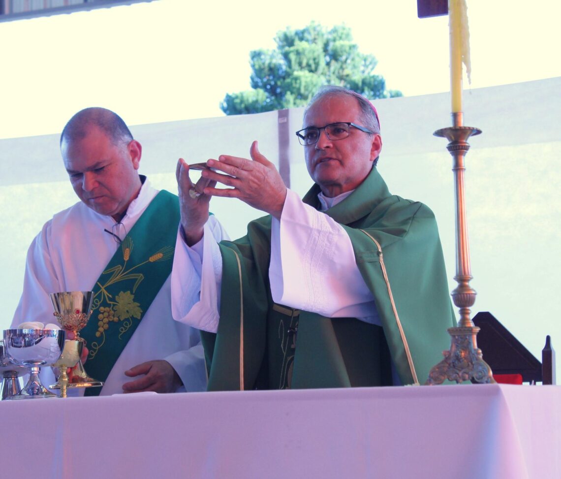 Fiéis Romeiros participam de Romaria Diocesana em Rio Claro do Sul
