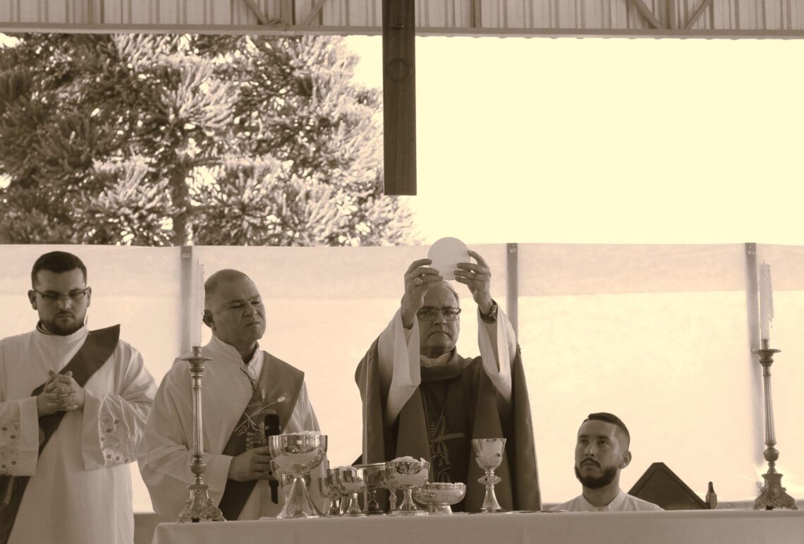 Fiéis Romeiros participam de Romaria Diocesana em Rio Claro do Sul