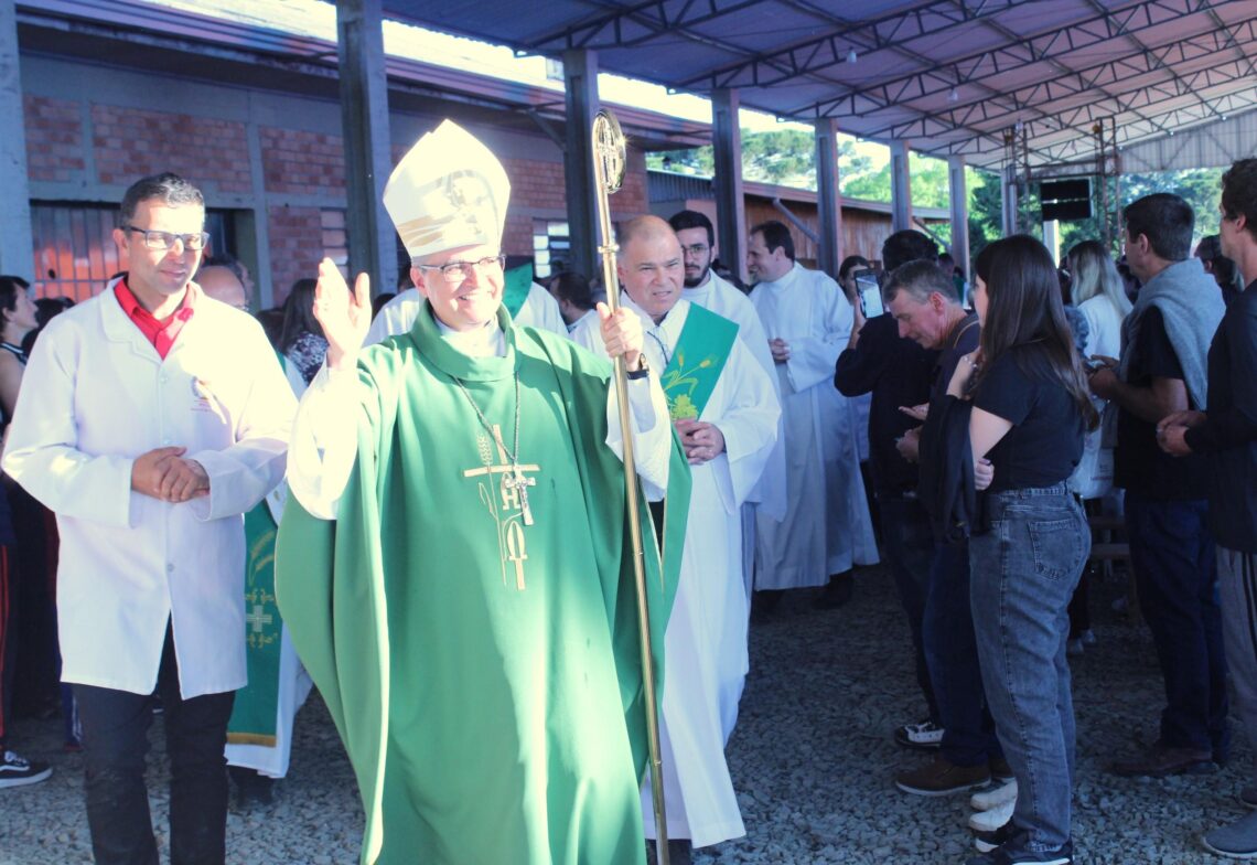 Fiéis Romeiros participam de Romaria Diocesana em Rio Claro do Sul