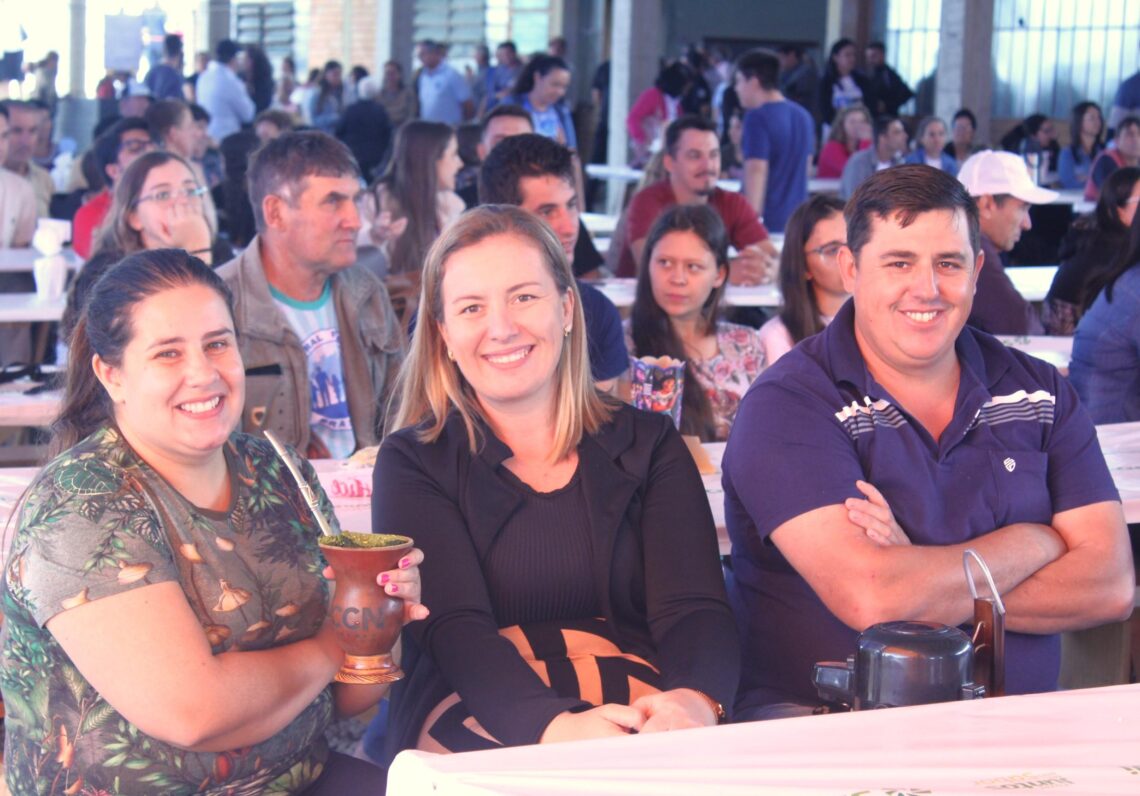 Fiéis Romeiros participam de Romaria Diocesana em Rio Claro do Sul