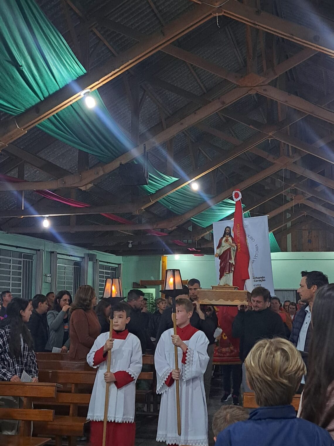 Imagem peregrina do Sagrado Coração de Jesus chega na Paróquia São João Batista