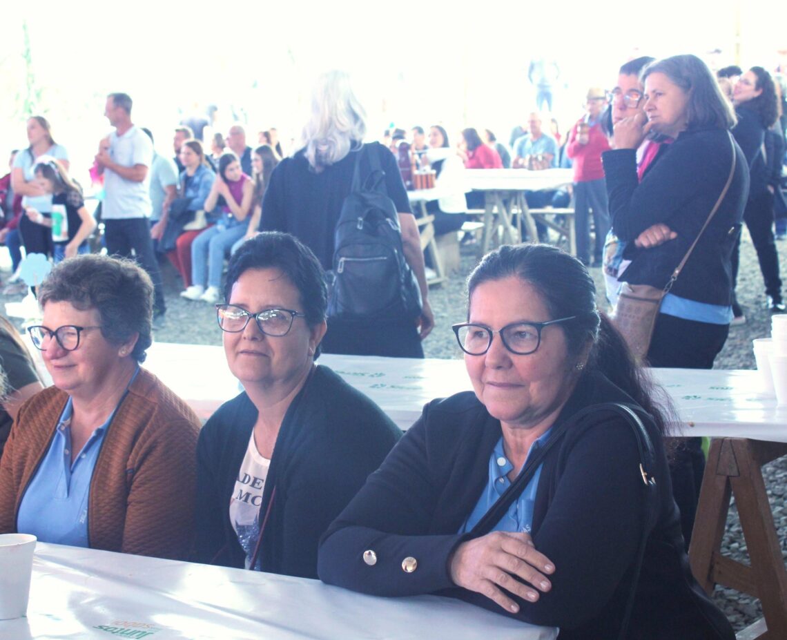 Fiéis Romeiros participam de Romaria Diocesana em Rio Claro do Sul