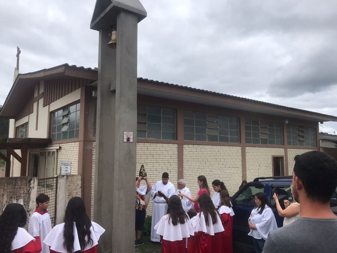 Campanário na Paróquia Nossa Senhora das Dores foi inaugurado no dia 12 de outubro