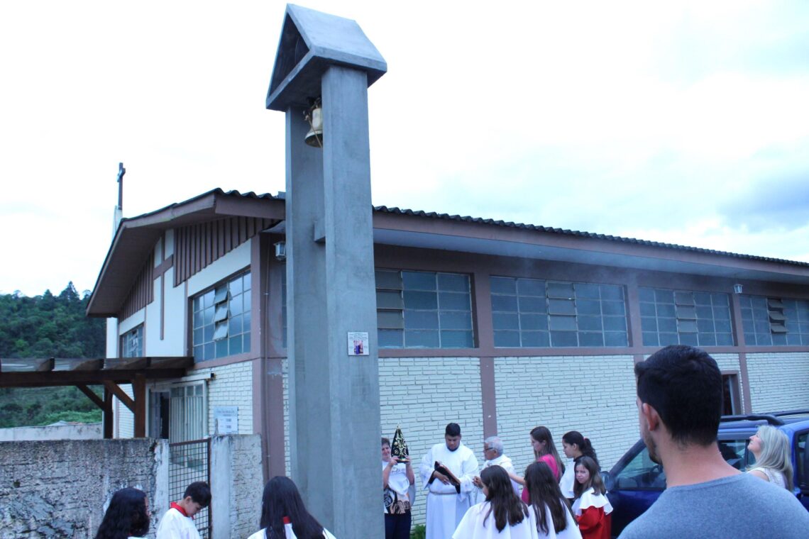 Campanário na Paróquia Nossa Senhora das Dores foi inaugurado no dia 12 de outubro