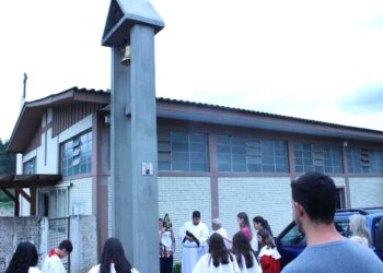 Campanário na Paróquia Nossa Senhora das Dores foi inaugurado no dia 12 de outubro