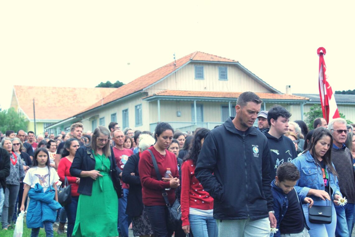 Fiéis Romeiros participam de Romaria Diocesana em Rio Claro do Sul