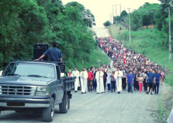 Fiéis Romeiros participam de Romaria Diocesana em Rio Claro do Sul