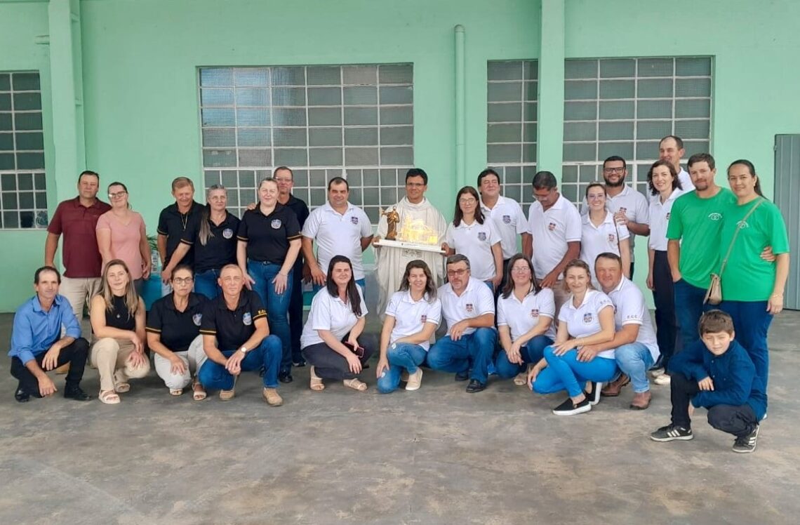 Imagem de São Francisco Xavier, visita paróquias da Diocese
