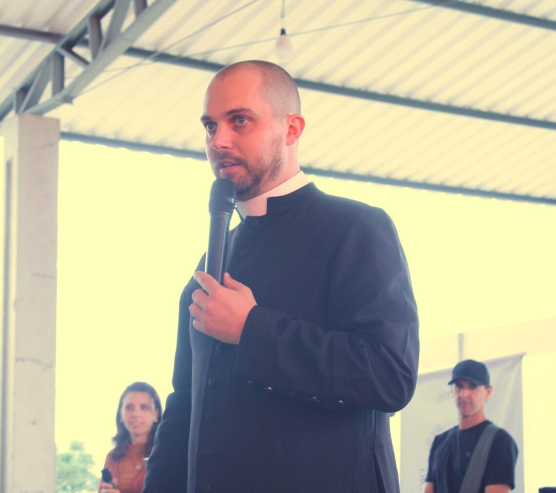 Fiéis Romeiros participam de Romaria Diocesana em Rio Claro do Sul