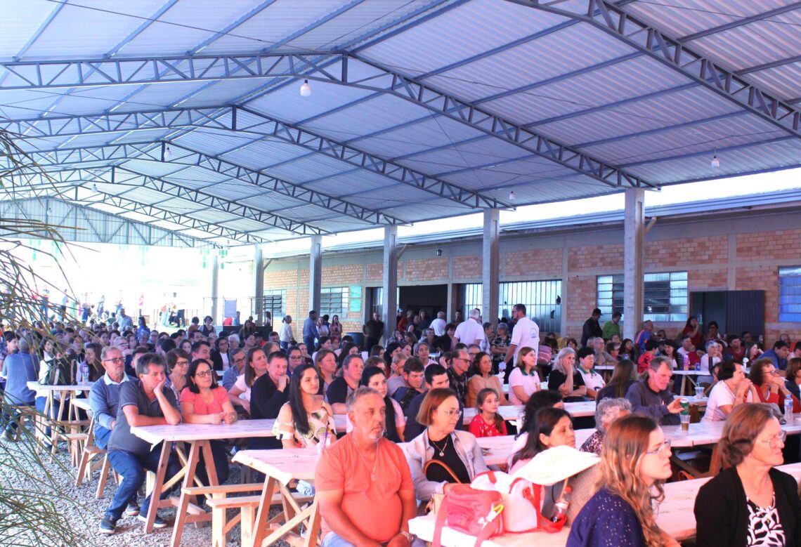 Fiéis Romeiros participam de Romaria Diocesana em Rio Claro do Sul