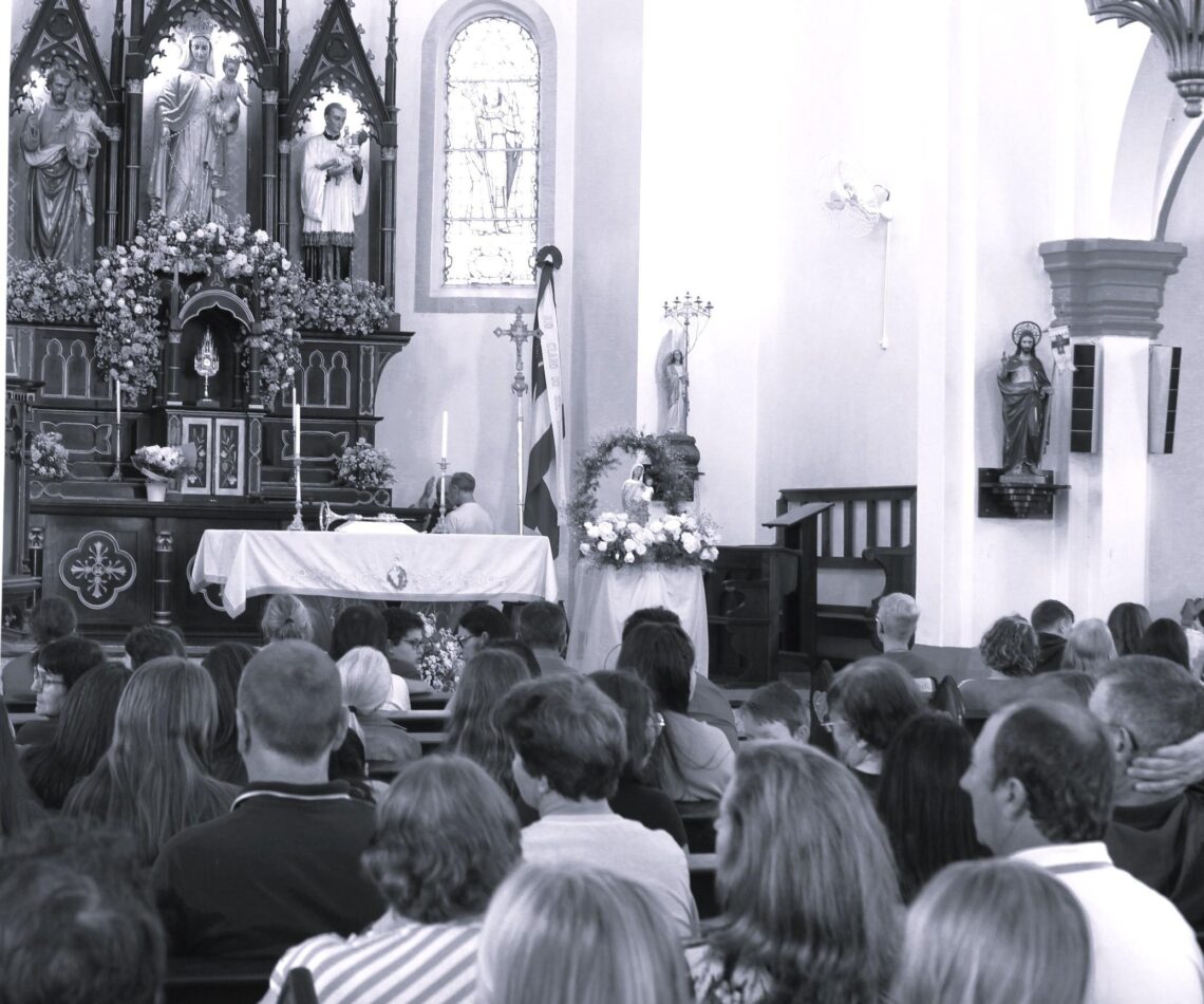 Fiéis Romeiros participam de Romaria Diocesana em Rio Claro do Sul