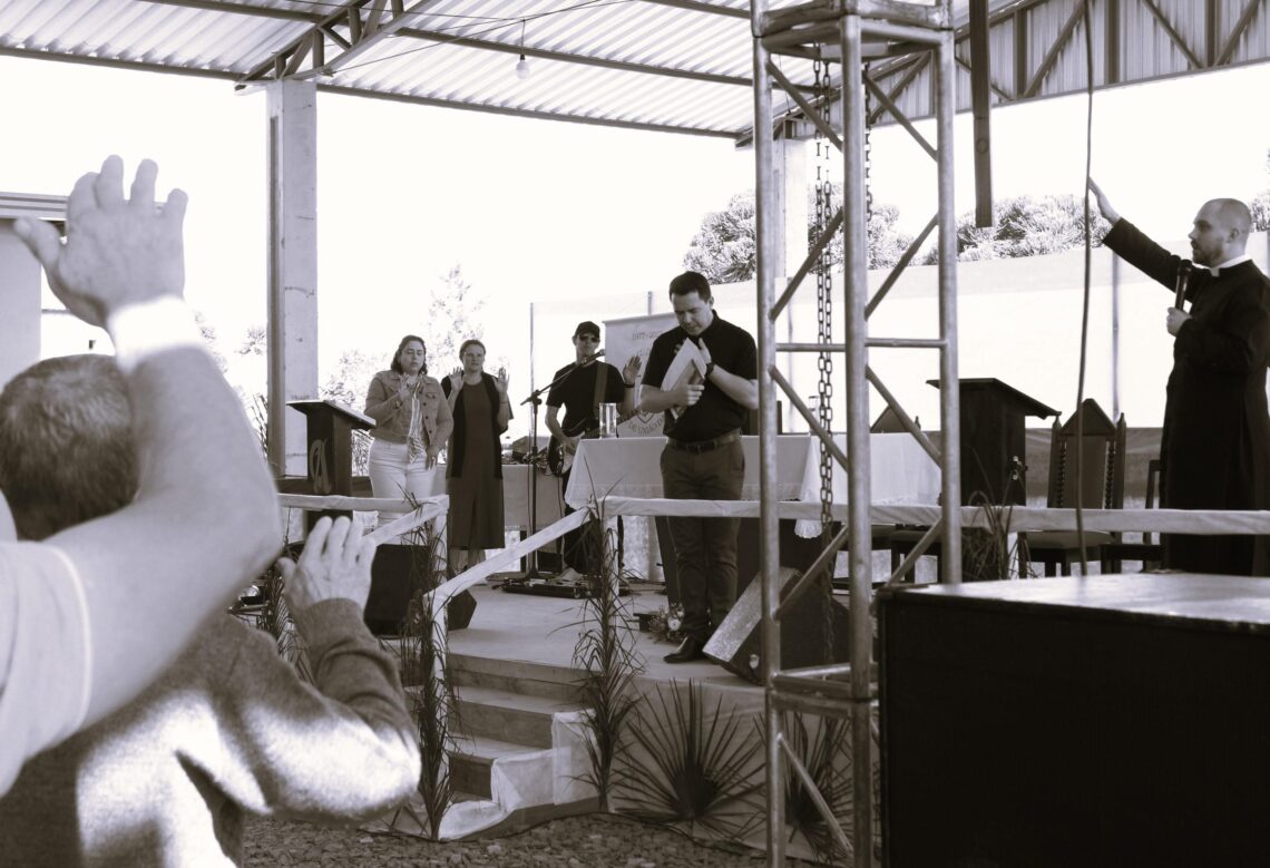 Fiéis Romeiros participam de Romaria Diocesana em Rio Claro do Sul