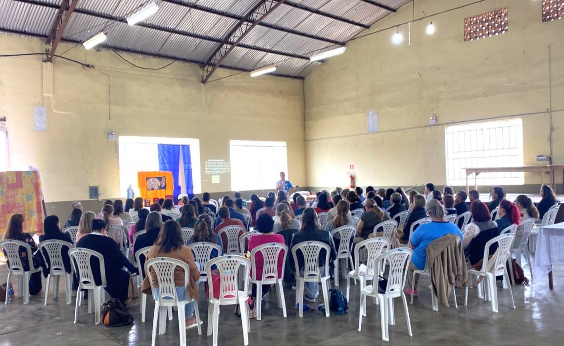Terceira Etapa da Escola Bíblico-Catequética aconteceu na Paróquia Nossa Senhora do Rocio