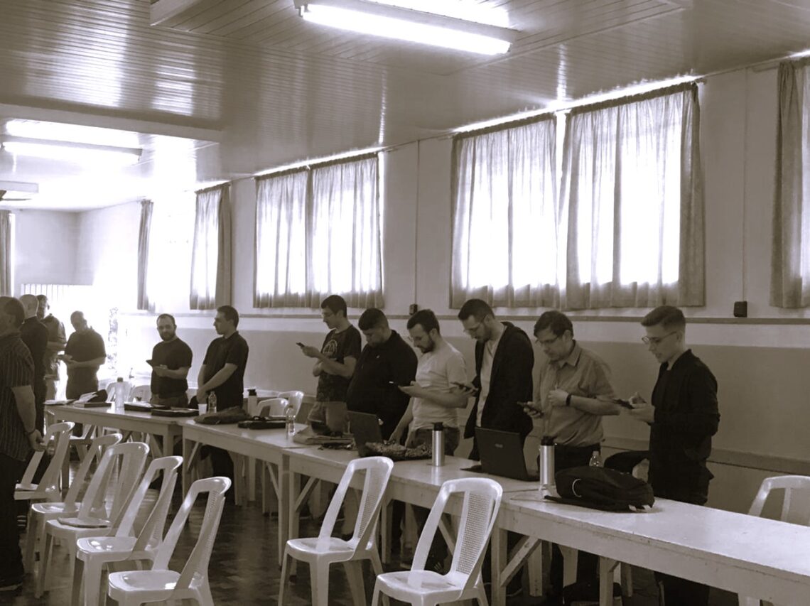 Padres e estudantes de Teologia participam de Semana Teológica