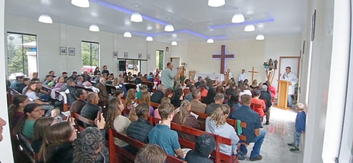 Paróquia de Sant’Ana inaugura nova Capela