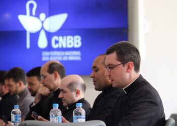 Padres que evangelizam no ambiente digital falam sobre o impacto das redes sociais na divulgação da mensagem cristã