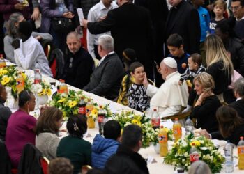 8º Dia Mundial dos Pobres: Papa Francisco almoçará com 1.300 pessoas carentes no domingo, 17
