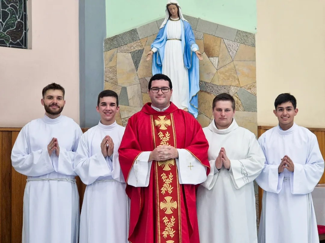 Seminaristas recebem investidura no último final de semana.