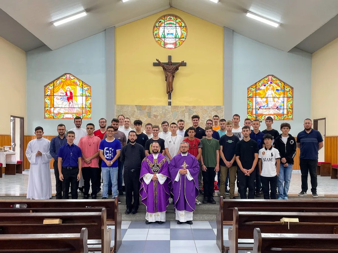 Seminário Diocesano acolhe jovens para Encontro Vocacional