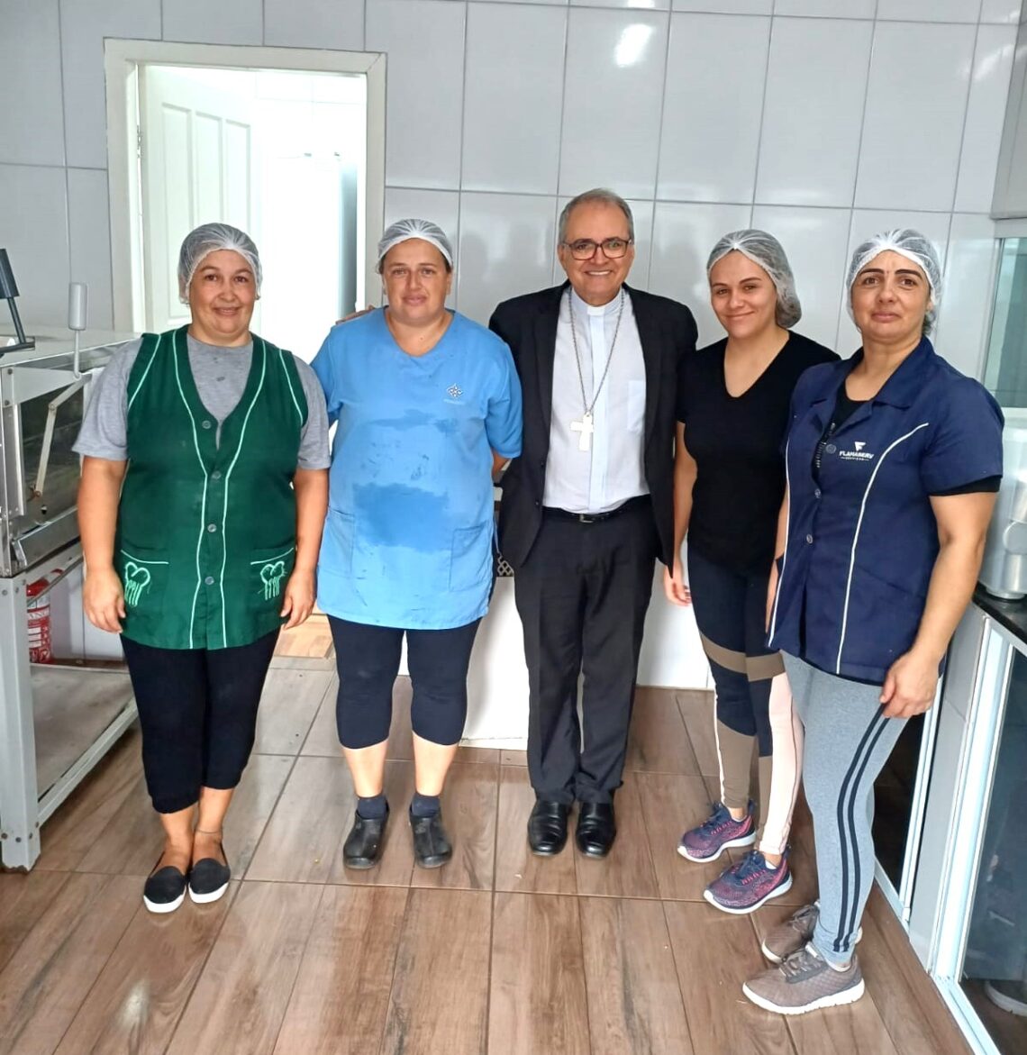 Paróquia da Vila Nepomuceno em São Mateus do Sul acolhe Dom Walter Jorge em Visita Pastoral