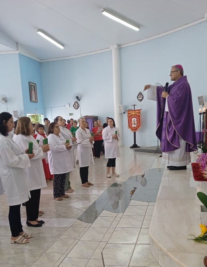 Paróquia da Vila Nepomuceno em São Mateus do Sul acolhe Dom Walter Jorge em Visita Pastoral
