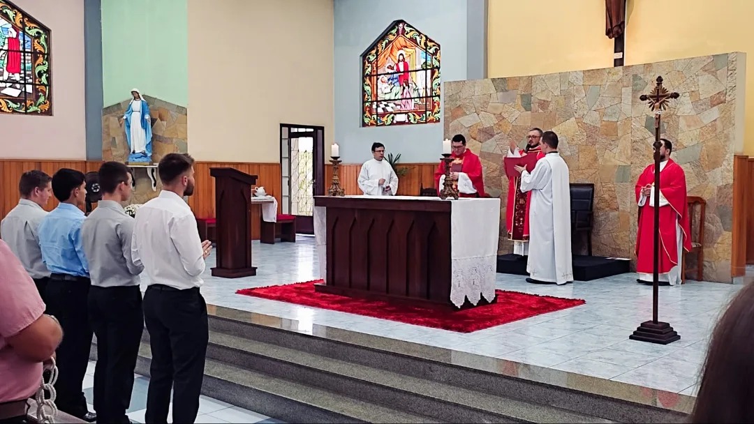 Seminaristas recebem investidura no último final de semana.