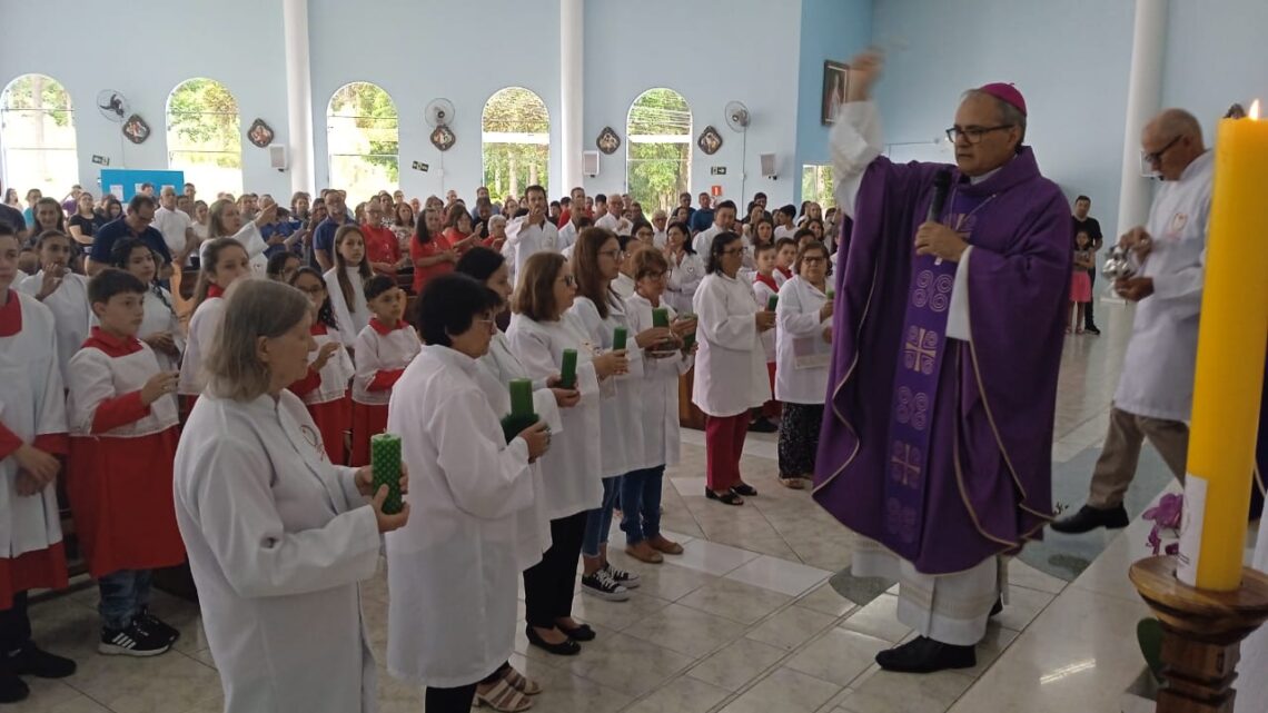 Paróquia da Vila Nepomuceno em São Mateus do Sul acolhe Dom Walter Jorge em Visita Pastoral